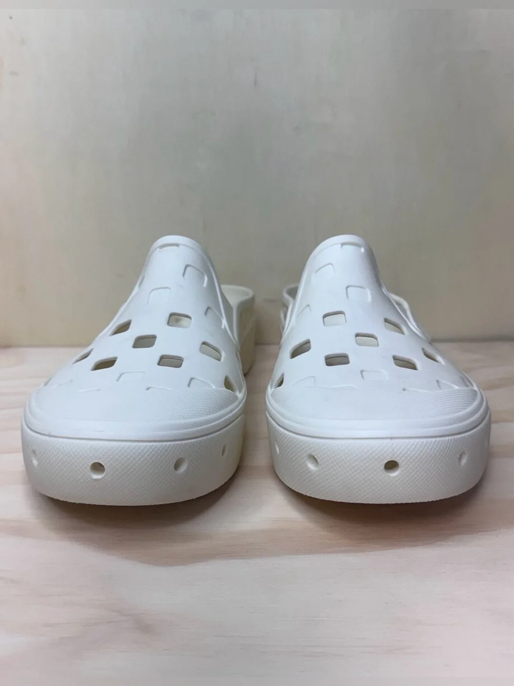 Vans MTE Slip-On Mule TRK Mens Size US 10 White NEW